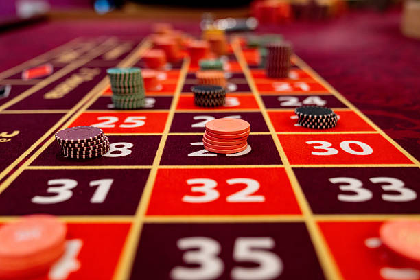 interwin77 mobile app interface showing live dealer tables and sportsbook on Android and iOS devices
